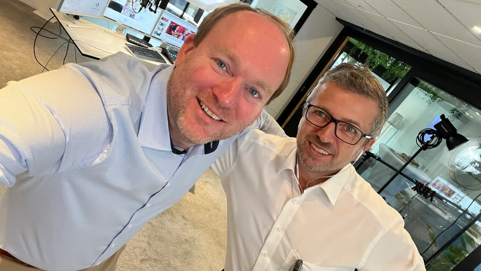 Peter Reininghaus und Pascal Wiedemann im Podcast- und Webinar-Studio